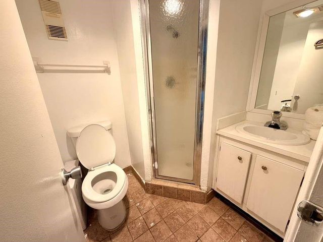 9430 Poinciana Place 402, Davie, FL 33324