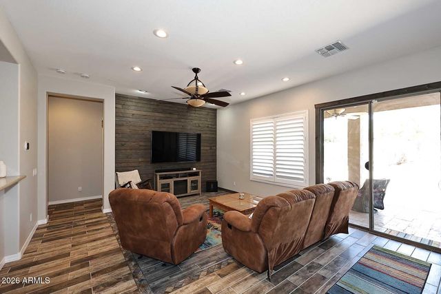18182 W LAS PALMARITAS Drive, Waddell, AZ 85355