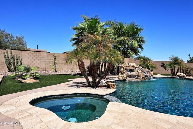 18182 W LAS PALMARITAS Drive, Waddell, AZ 85355