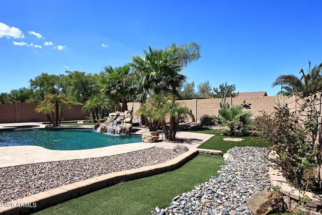 18182 W LAS PALMARITAS Drive, Waddell, AZ 85355