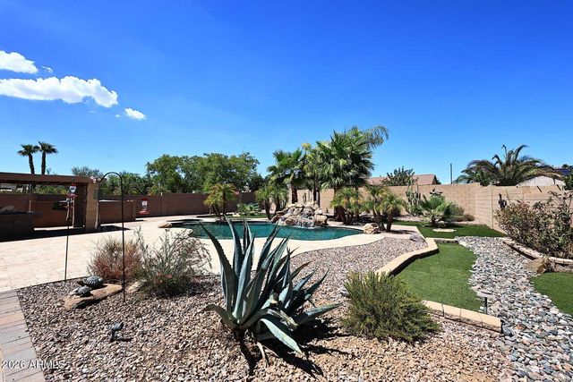 18182 W LAS PALMARITAS Drive, Waddell, AZ 85355