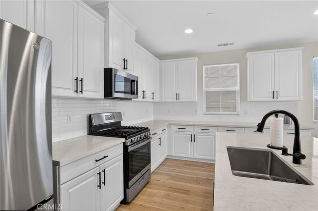 2125 E Jackman, Lancaster, CA 93535