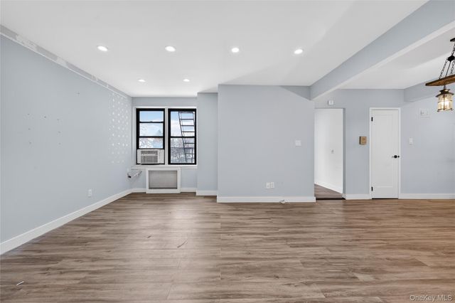 170-06 Crocheron Avenue 3E, Flushing, NY 11358