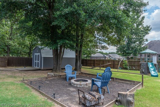 3605 Colfax Way, Greenwood, AR 72936