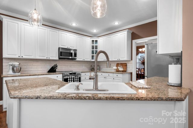 3845 Steve Ikerd Drive NE, Hickory, NC 28601