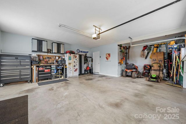 3845 Steve Ikerd Drive NE, Hickory, NC 28601