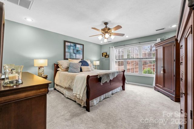 3845 Steve Ikerd Drive NE, Hickory, NC 28601