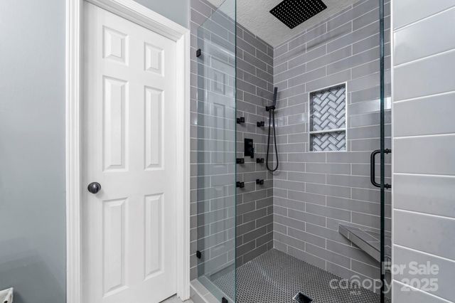 3845 Steve Ikerd Drive NE, Hickory, NC 28601