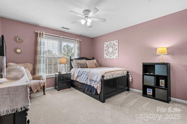 3845 Steve Ikerd Drive NE, Hickory, NC 28601