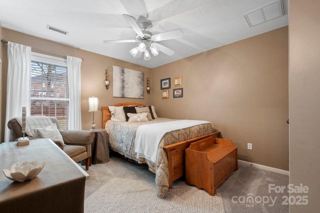 3845 Steve Ikerd Drive NE, Hickory, NC 28601