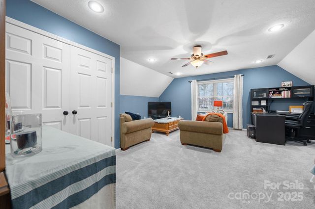 3845 Steve Ikerd Drive NE, Hickory, NC 28601