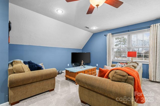 3845 Steve Ikerd Drive NE, Hickory, NC 28601