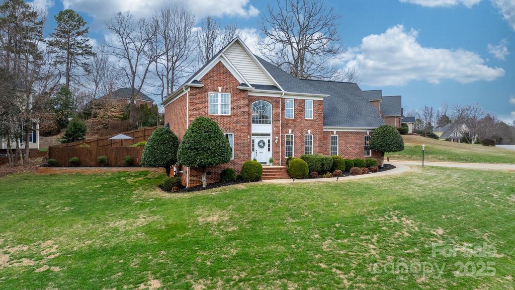 3845 Steve Ikerd Drive NE, Hickory, NC 28601