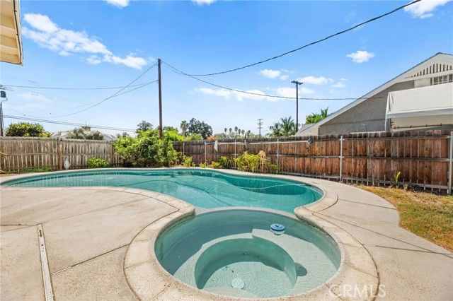 6985 Malibu Drive, Riverside, CA 92504