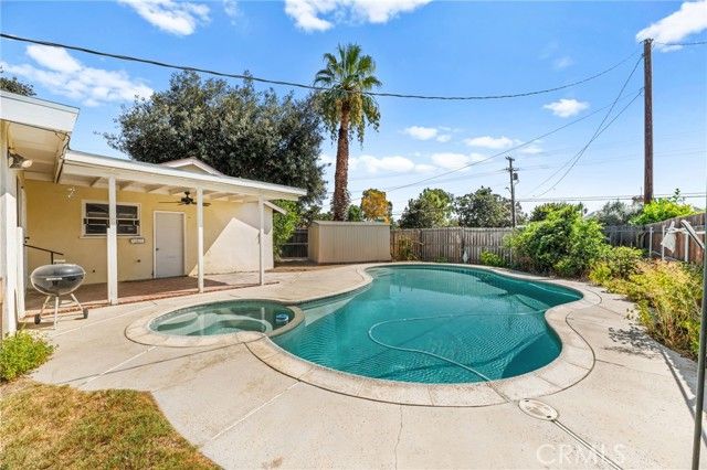 6985 Malibu Drive, Riverside, CA 92504