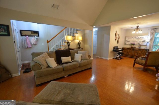 3206 Country Walk Drive, Powder Springs, GA 30127