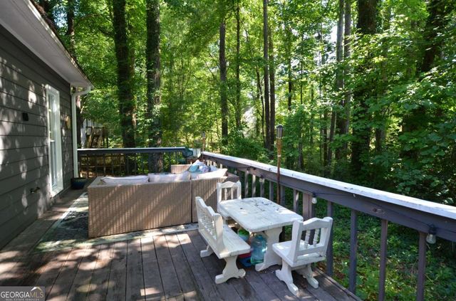 3206 Country Walk Drive, Powder Springs, GA 30127