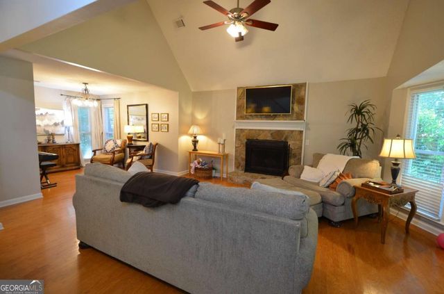 3206 Country Walk Drive, Powder Springs, GA 30127