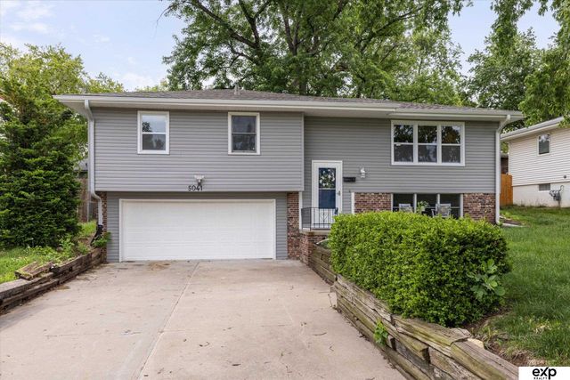 5041 South 93 Street, Omaha, NE 68127
