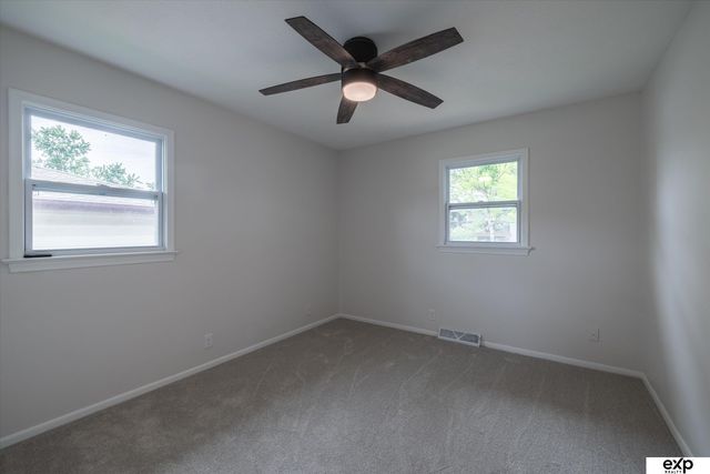5041 South 93 Street, Omaha, NE 68127