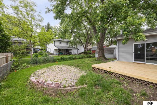 5041 South 93 Street, Omaha, NE 68127