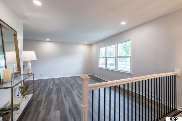 5041 South 93 Street, Omaha, NE 68127