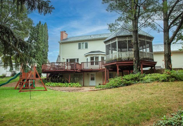 1608 Hillside Ave, Waverly, IA 50677