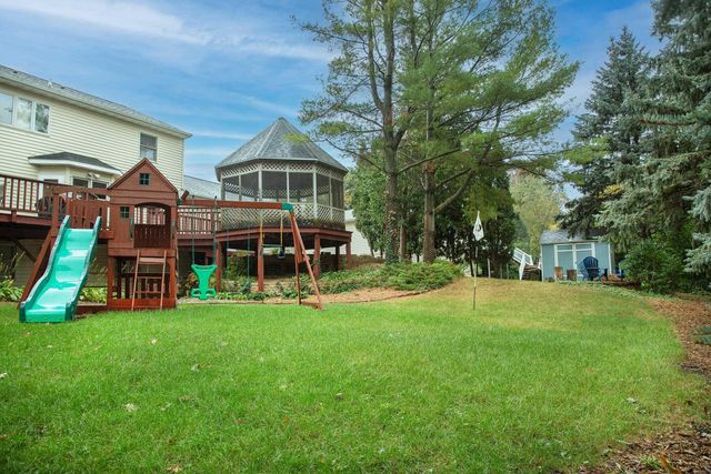 1608 Hillside Ave, Waverly, IA 50677