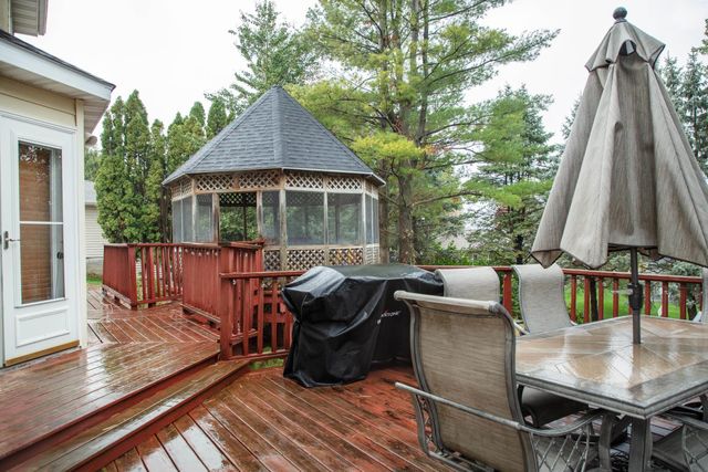 1608 Hillside Ave, Waverly, IA 50677