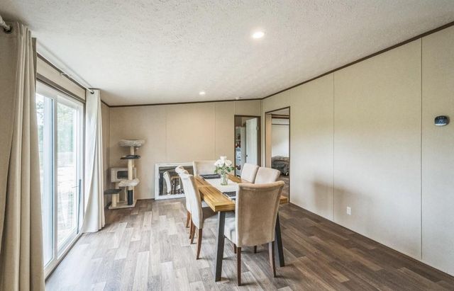 989 Ferguson LOOP, Dale, TX 78616