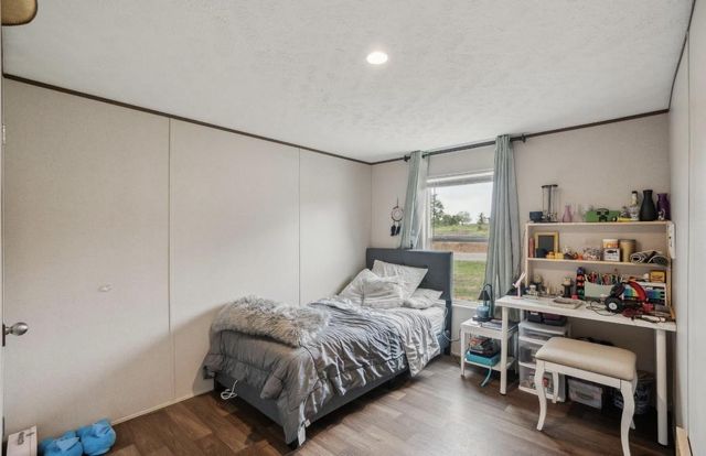 989 Ferguson LOOP, Dale, TX 78616