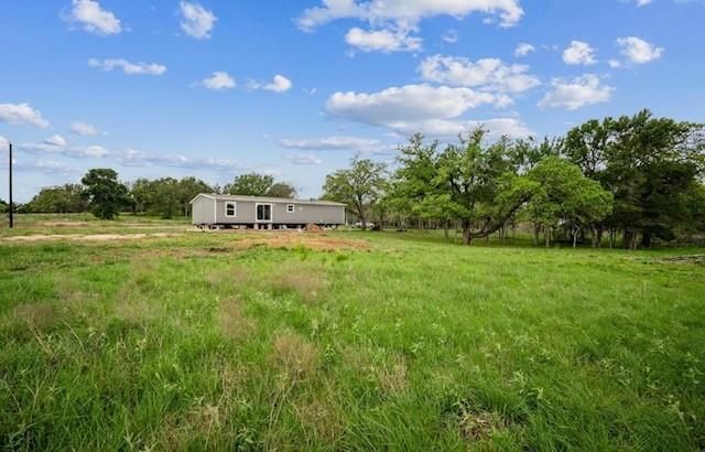 989 Ferguson LOOP, Dale, TX 78616