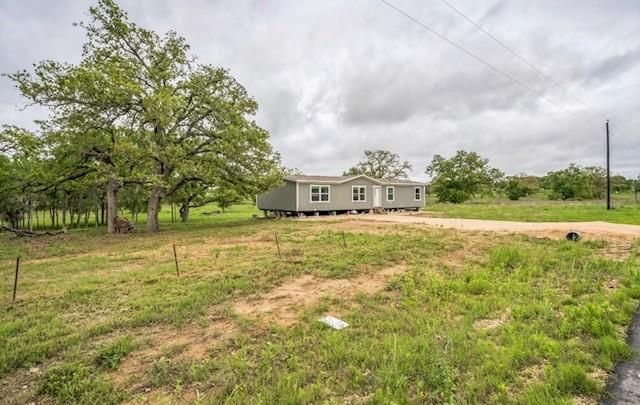 989 Ferguson LOOP, Dale, TX 78616