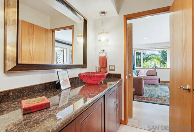 3036 Serbian, San Diego, CA 92117