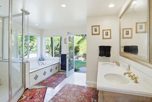 3036 Serbian, San Diego, CA 92117