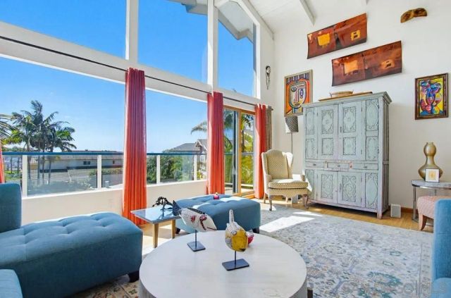 3036 Serbian, San Diego, CA 92117