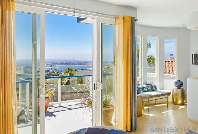 3036 Serbian, San Diego, CA 92117