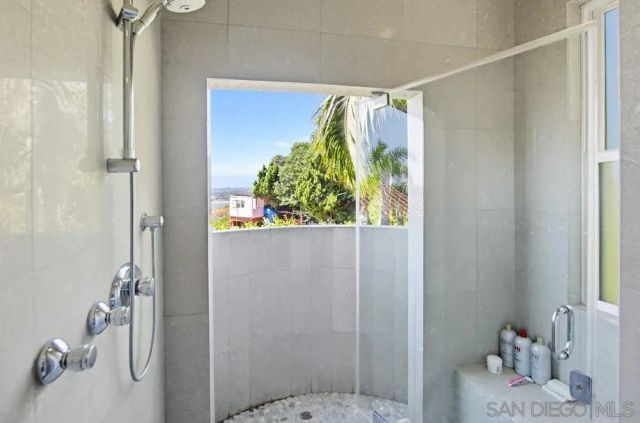 3036 Serbian, San Diego, CA 92117