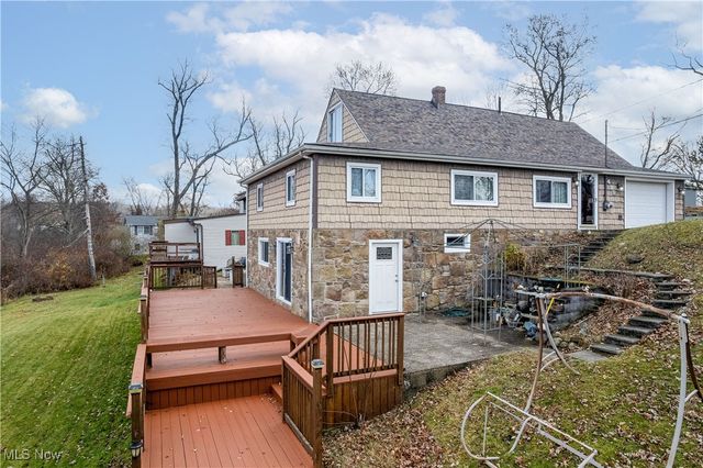 439 Port Drive, Akron, OH 44319