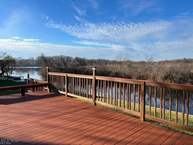 439 Port Drive, Akron, OH 44319