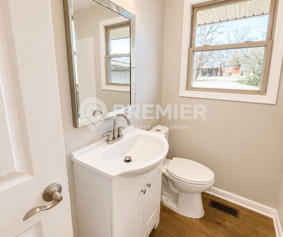 302 Malvin St, Gallatin, TN 37066