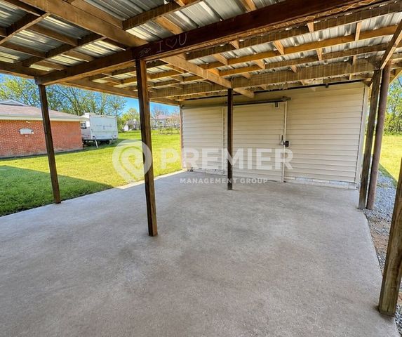 302 Malvin St, Gallatin, TN 37066