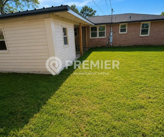 302 Malvin St, Gallatin, TN 37066