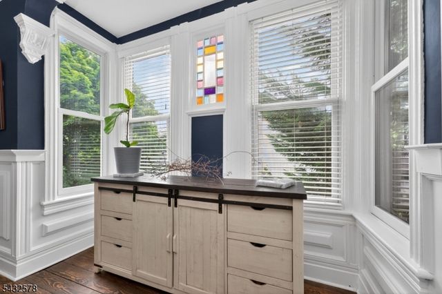 100 Center St, Clinton Town, NJ 08809