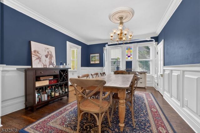 100 Center St, Clinton Town, NJ 08809