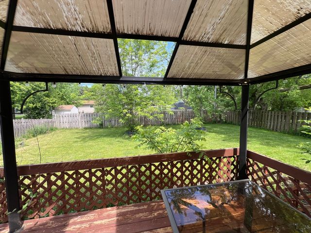 38201 N Loyola Avenue, Beach Park, IL 60087