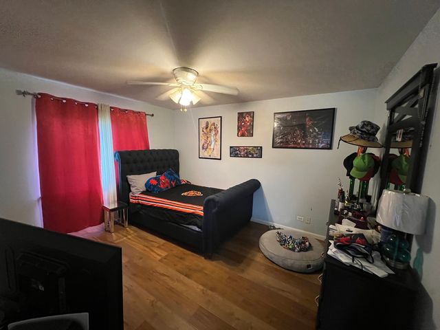 38201 N Loyola Avenue, Beach Park, IL 60087