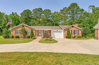 2483 W Carthage Road, Lumberton, NC 28360