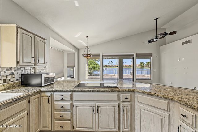 25228 S CLOVERLAND Drive, Sun Lakes, AZ 85248
