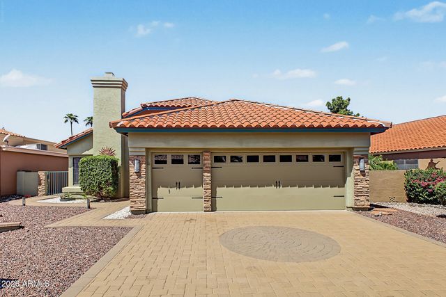 25228 S CLOVERLAND Drive, Sun Lakes, AZ 85248